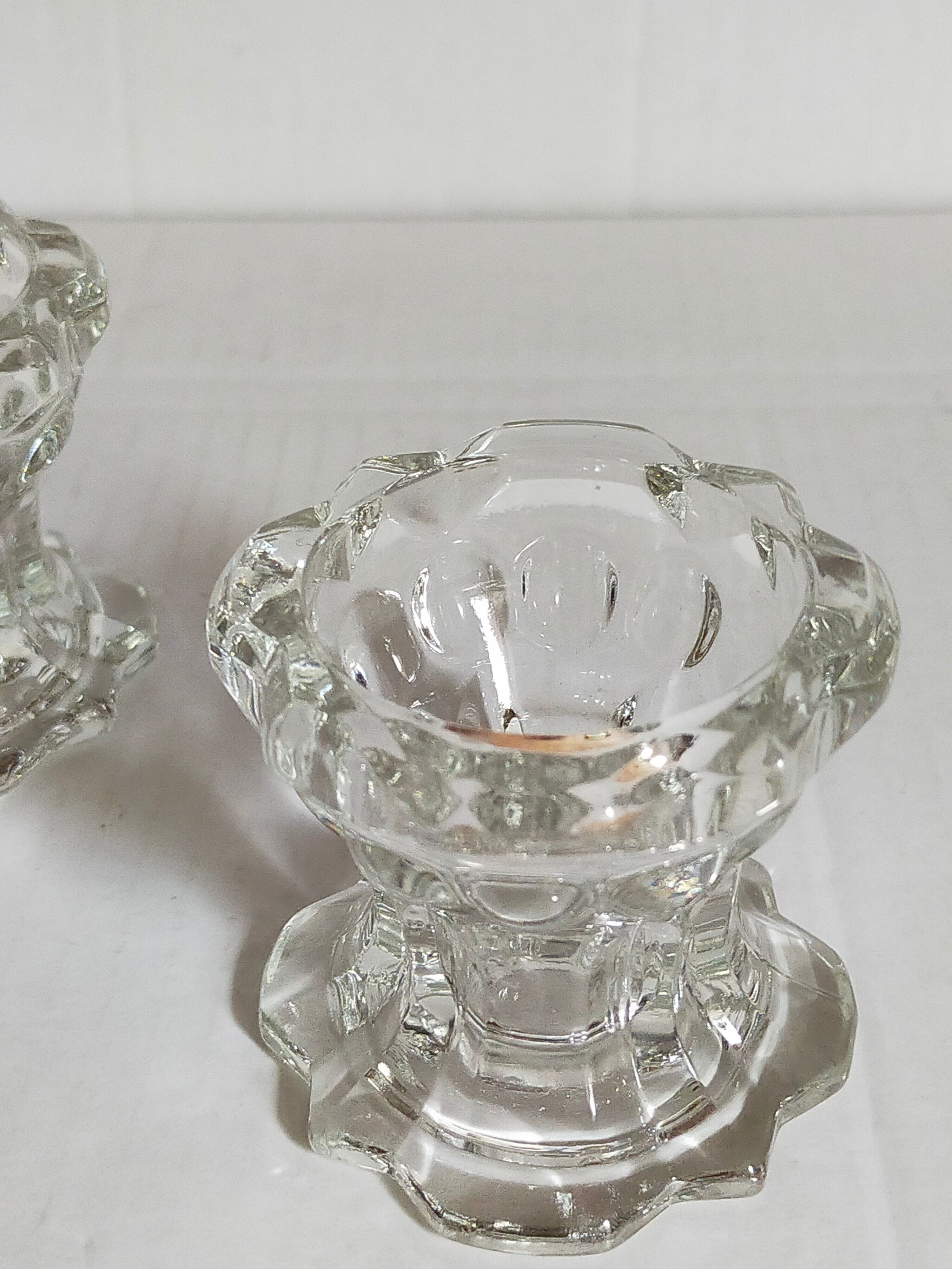 PRODUCT POP UP NOu00cbL 2022 Trio of vintage pressu00e9 glass candle holders