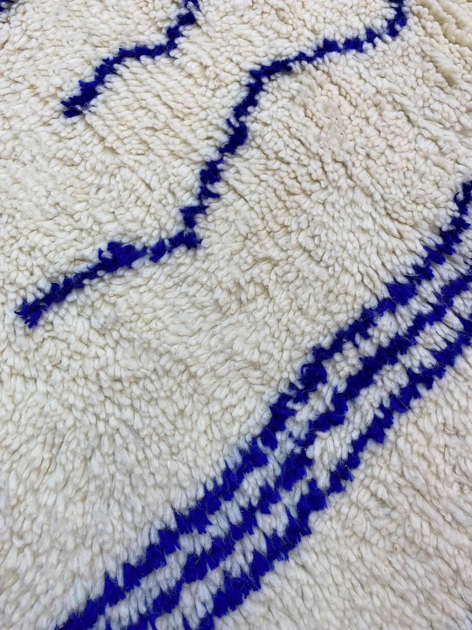 Handwoven Berber rug 3x2 m