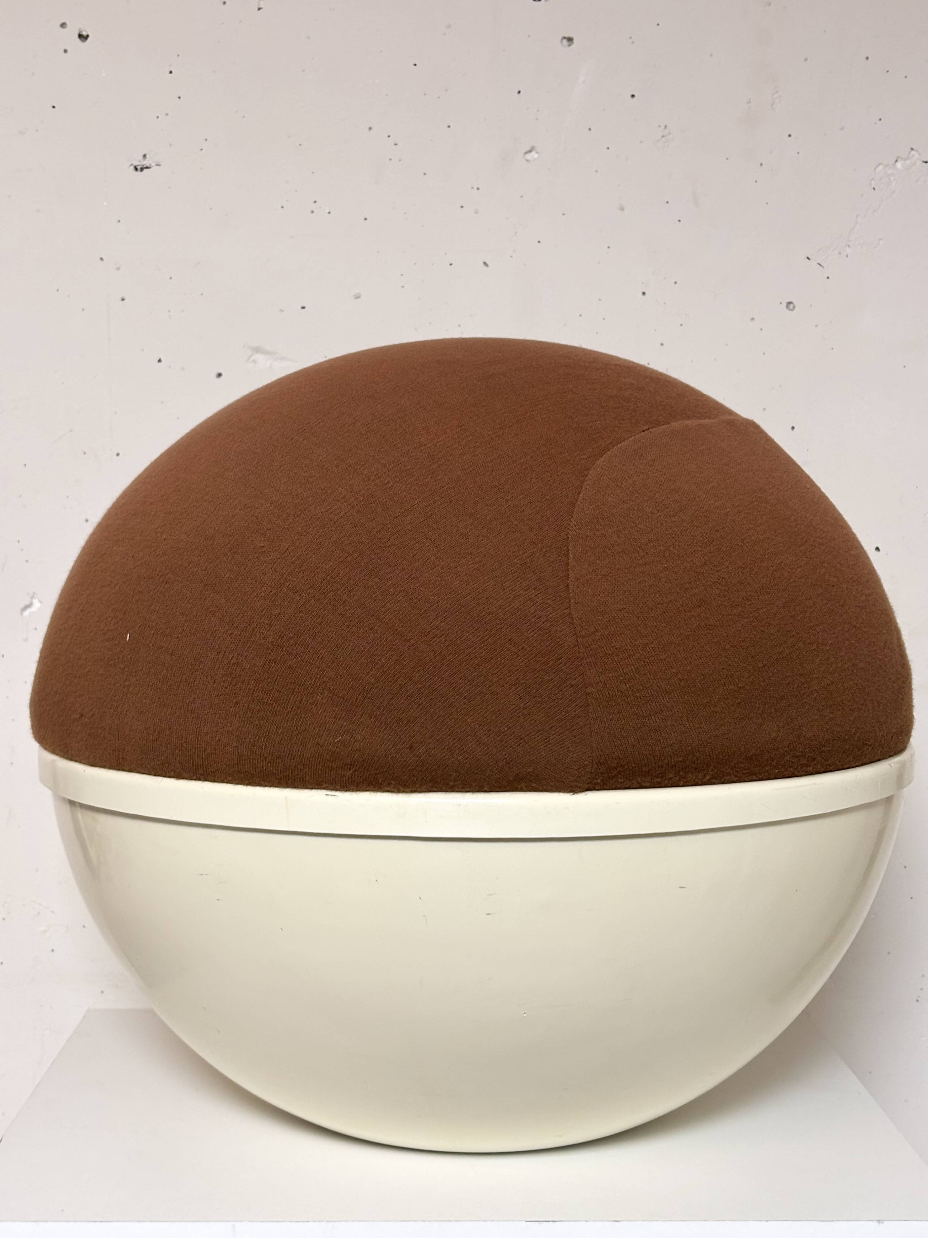 “Ball” booster seat, ResaÏ 1970