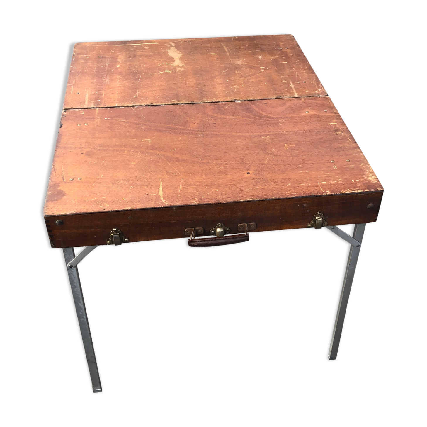 Picnic suitcase table