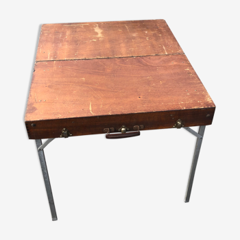Picnic suitcase table
