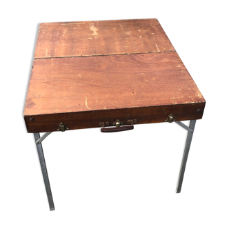 Picnic suitcase table