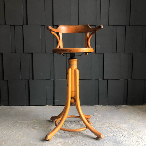 Chaise haute cannée pour enfant