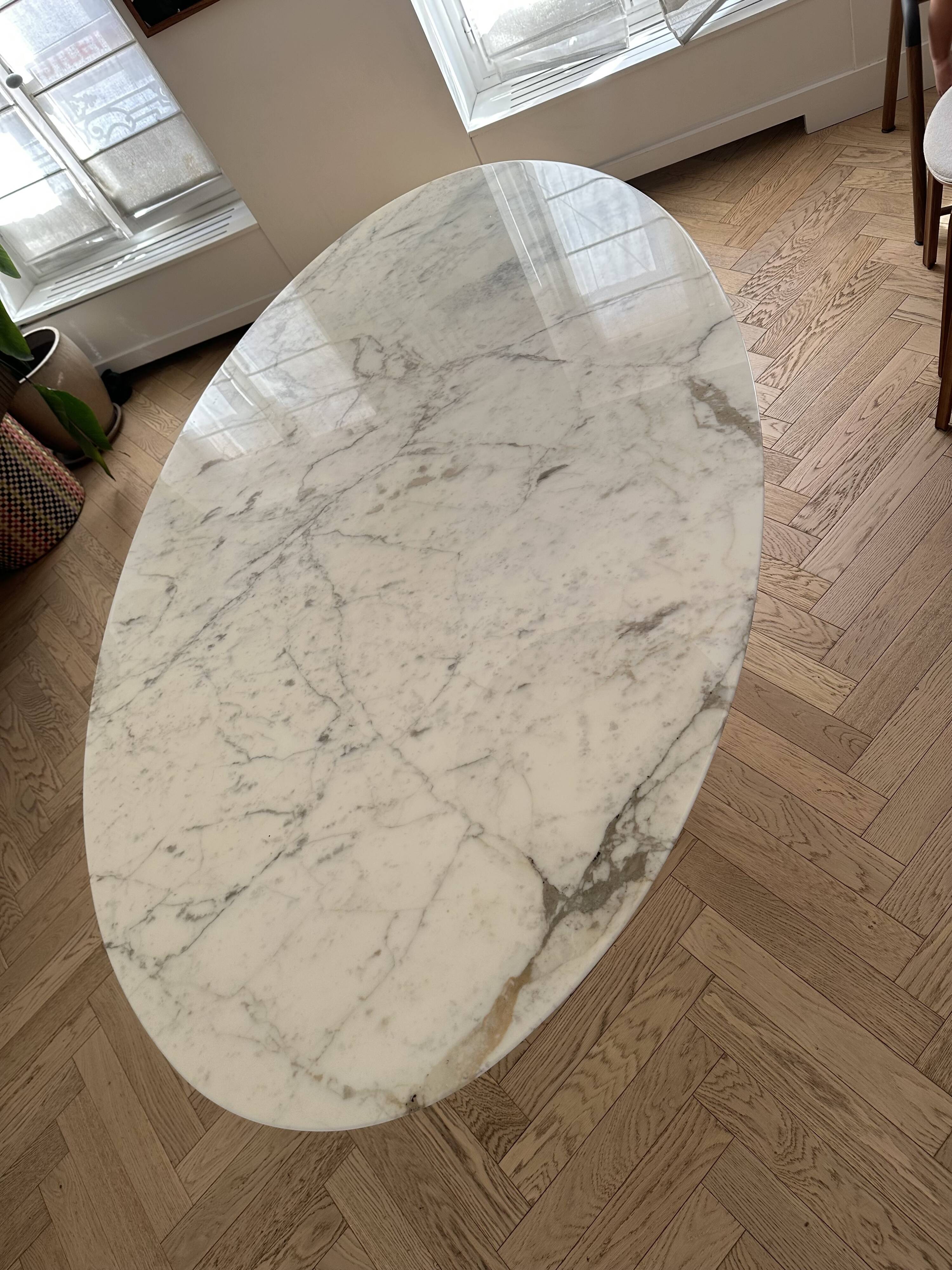 Oval Knoll Saarinen table, Calacatta marble, 198cm, year 2022, tulip.