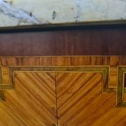Transition period chest of drawers