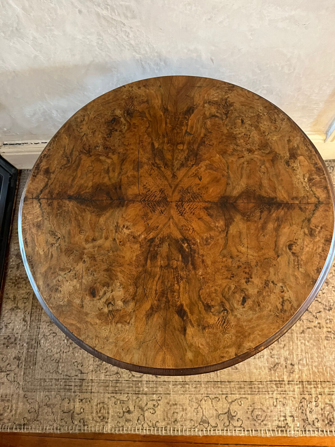 Antique gueridon GM with central leg