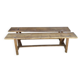 Paire de bancs de ferme