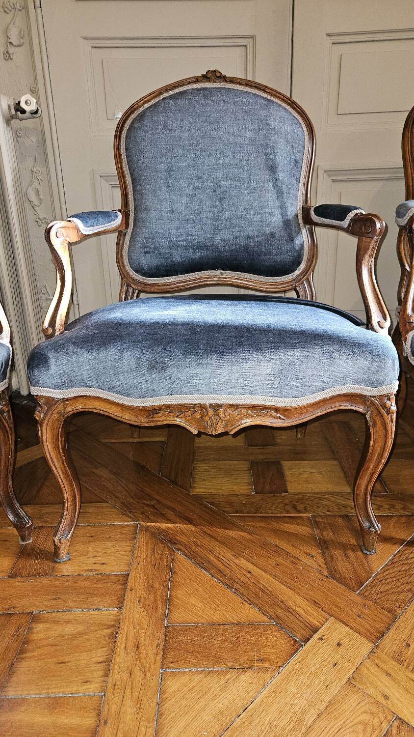 set of 4 Louis XV armchairs with queen's backs