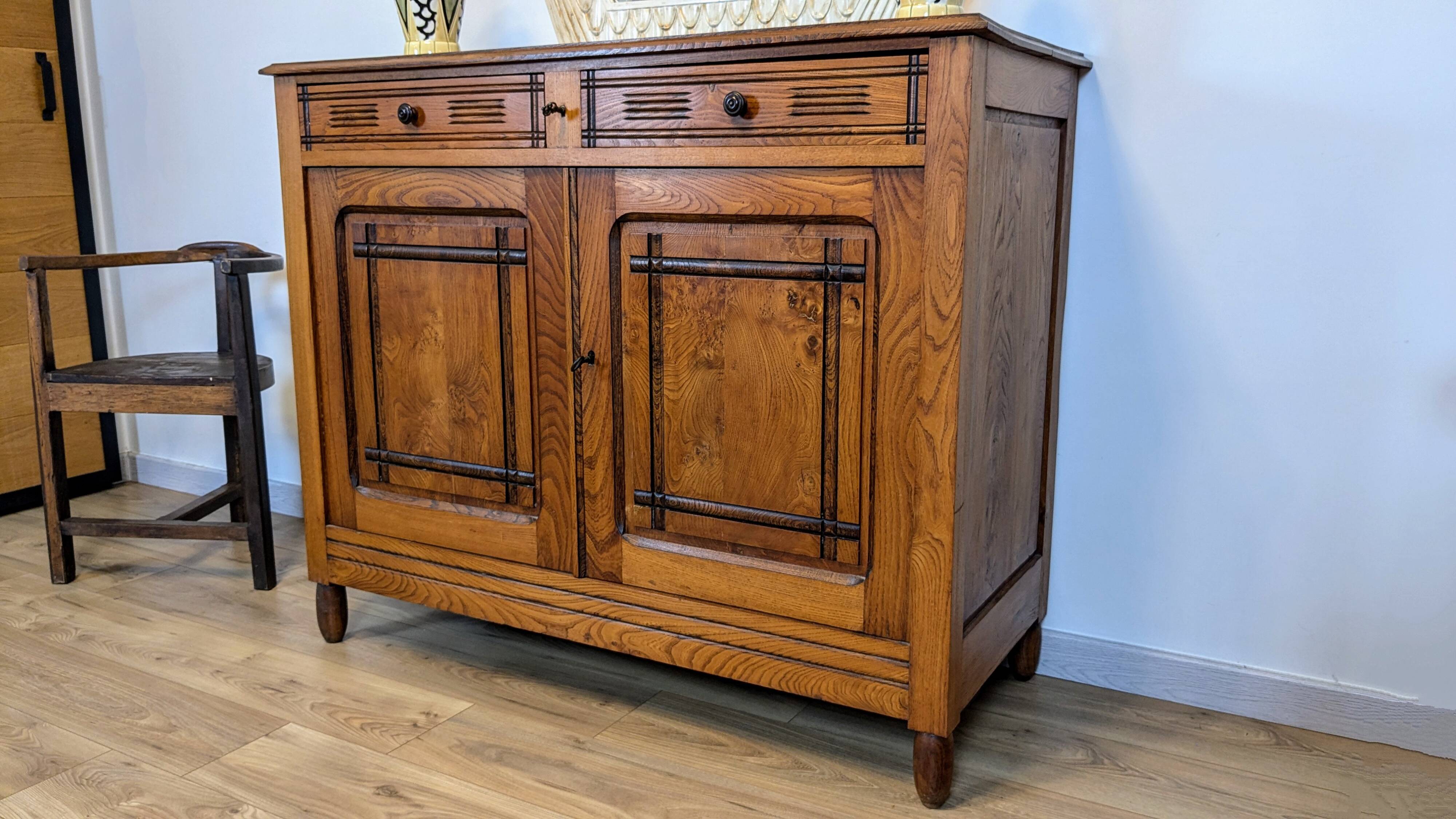 Early 20th century country sideboard in solid wood