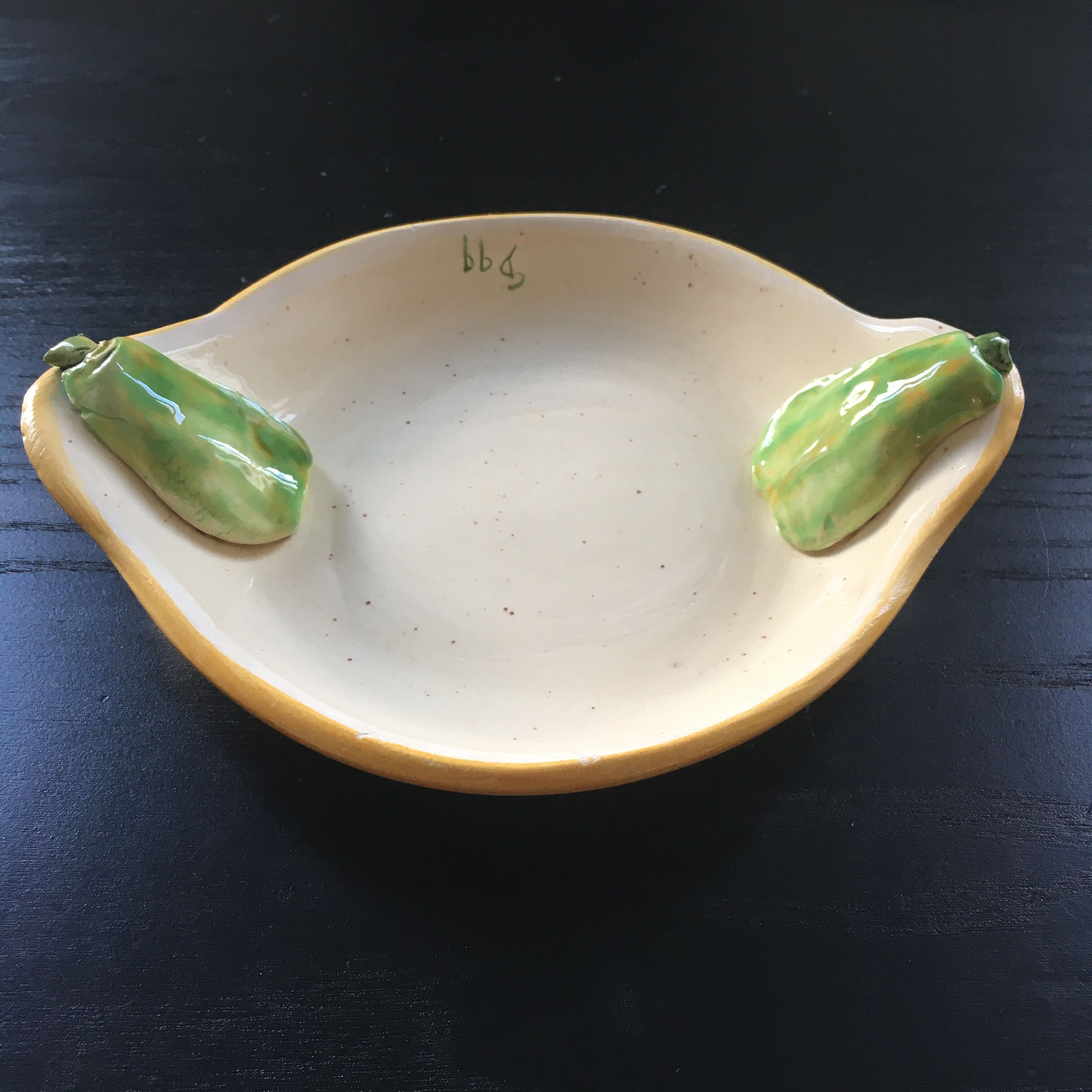 Dish decorated with pears slip