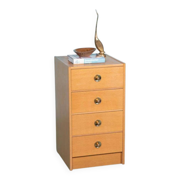 Coffre en chêne blond scandinave minimaliste, coffre moderne du milieu du siècle.