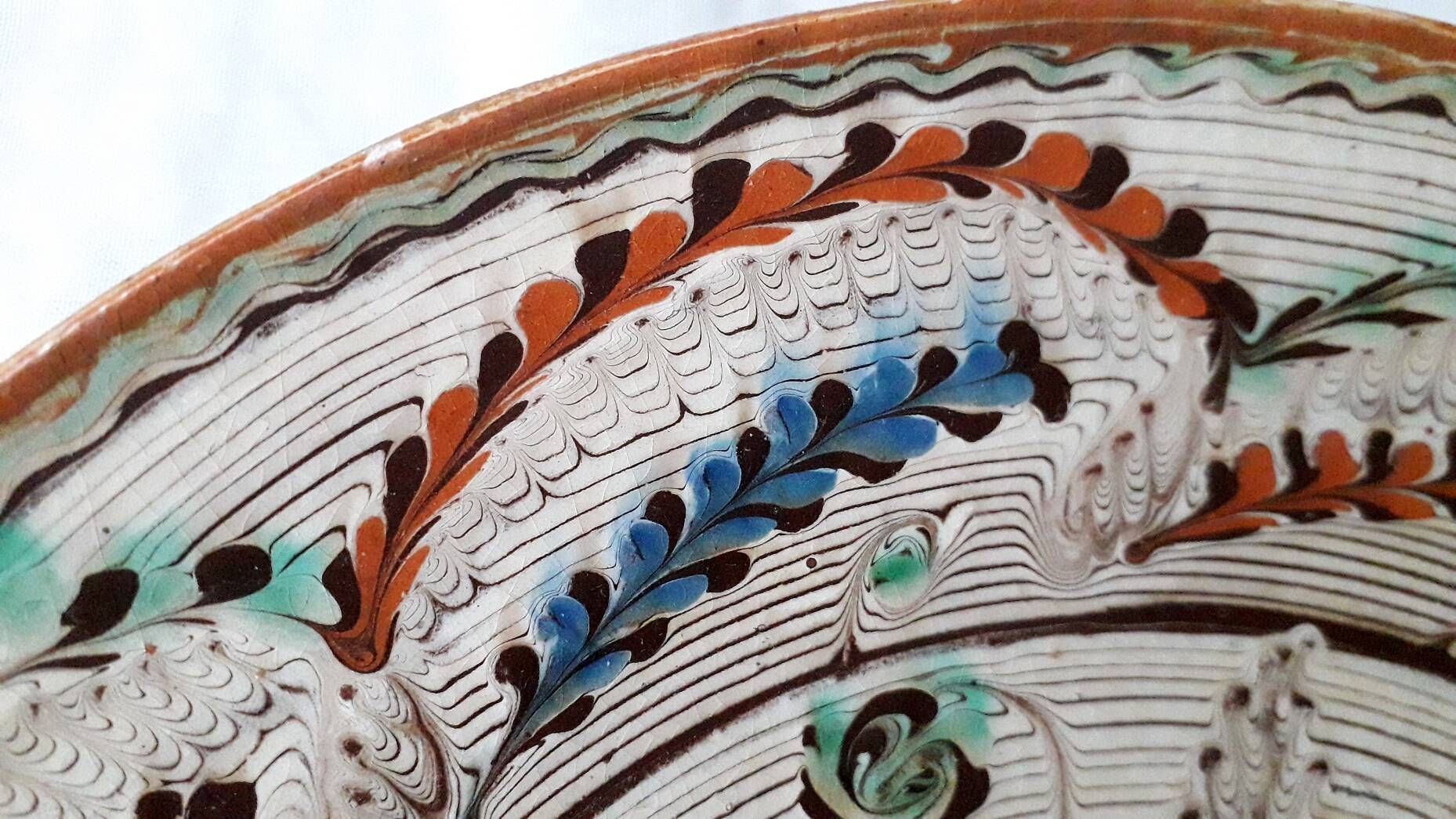 Horezu decorative plate