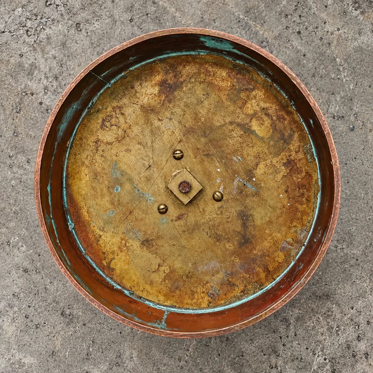 4 x Large / weighty postmodern candles / 1970s / two heights 60 - 70 cm / copper - brass
