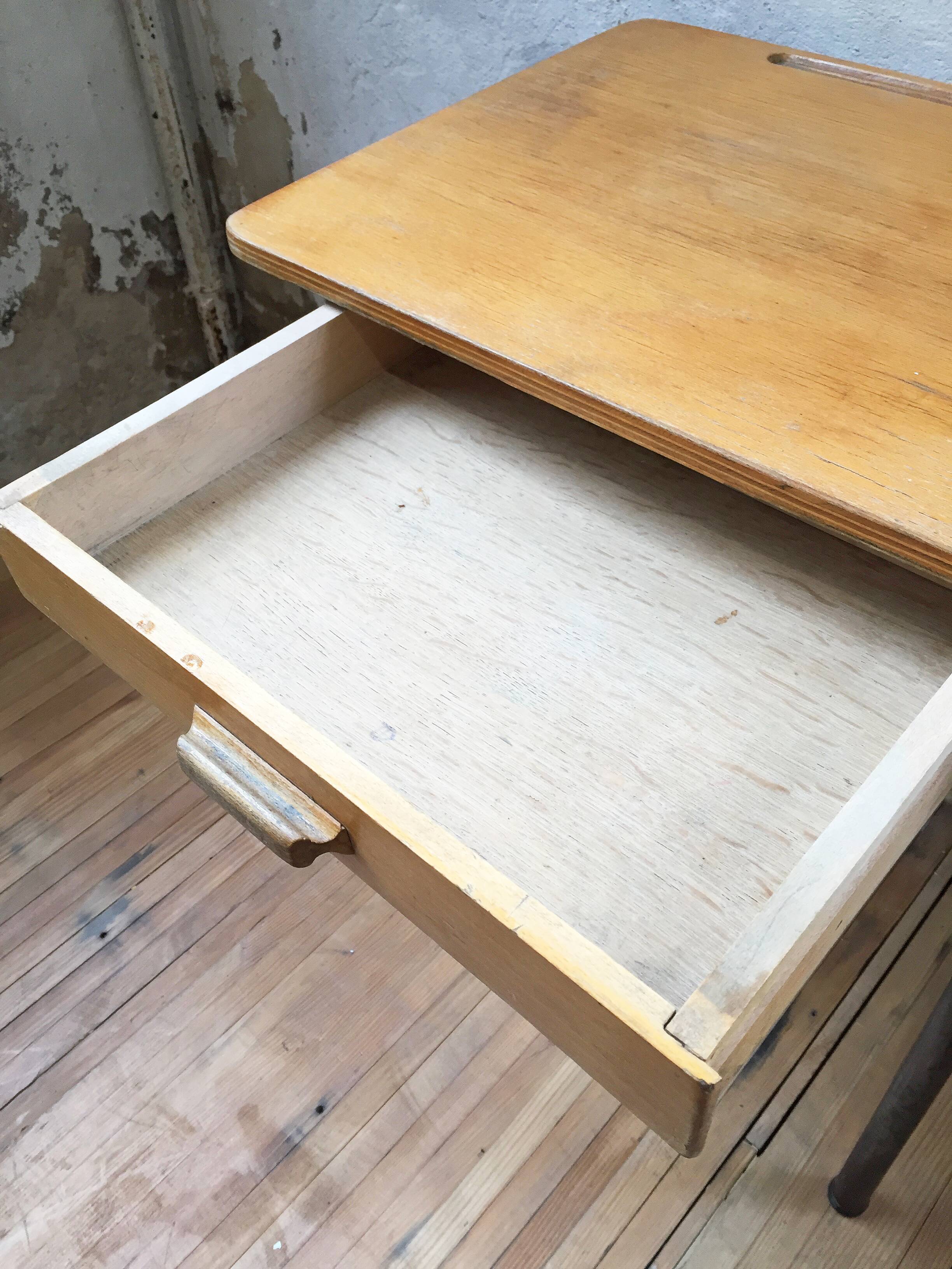 Writing desk and chair stella