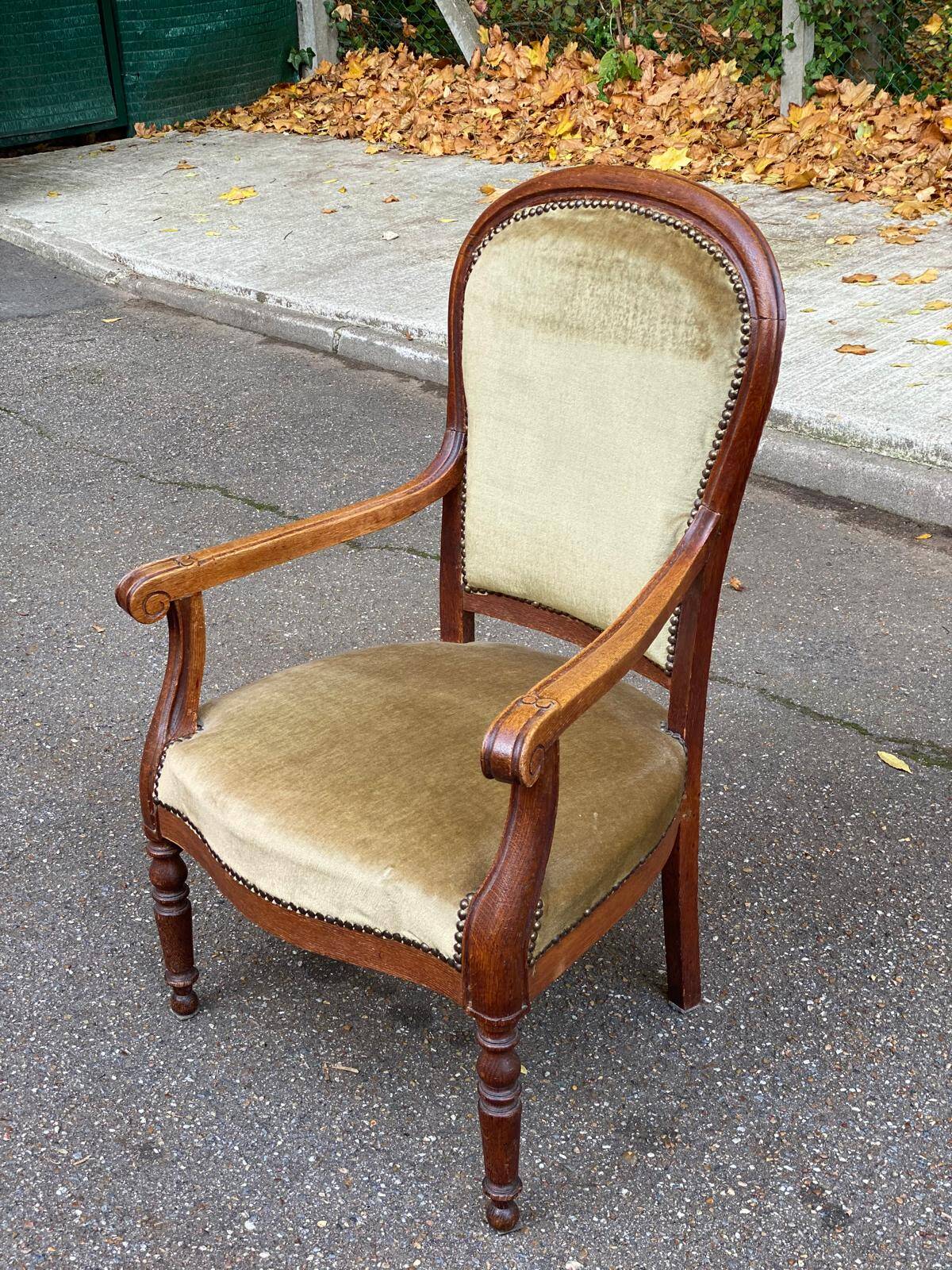 Imperial armchair in oak and beige velvet from the 19th century