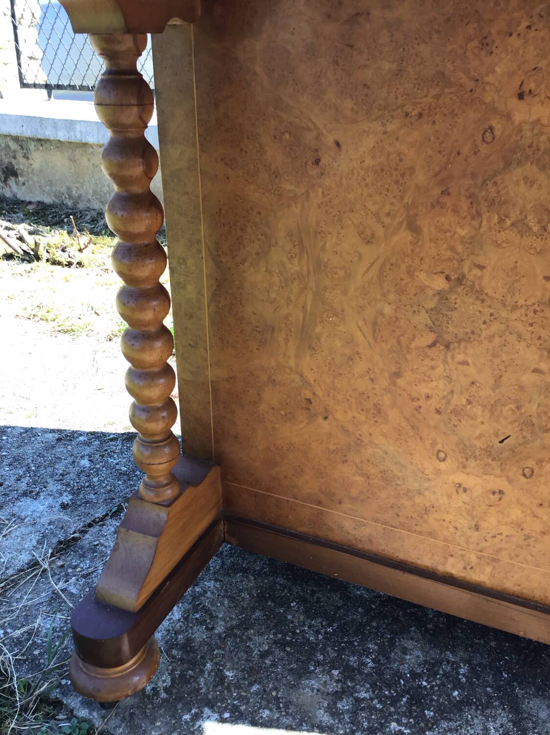 Davenport writing desk in fruitwood and burl veneer