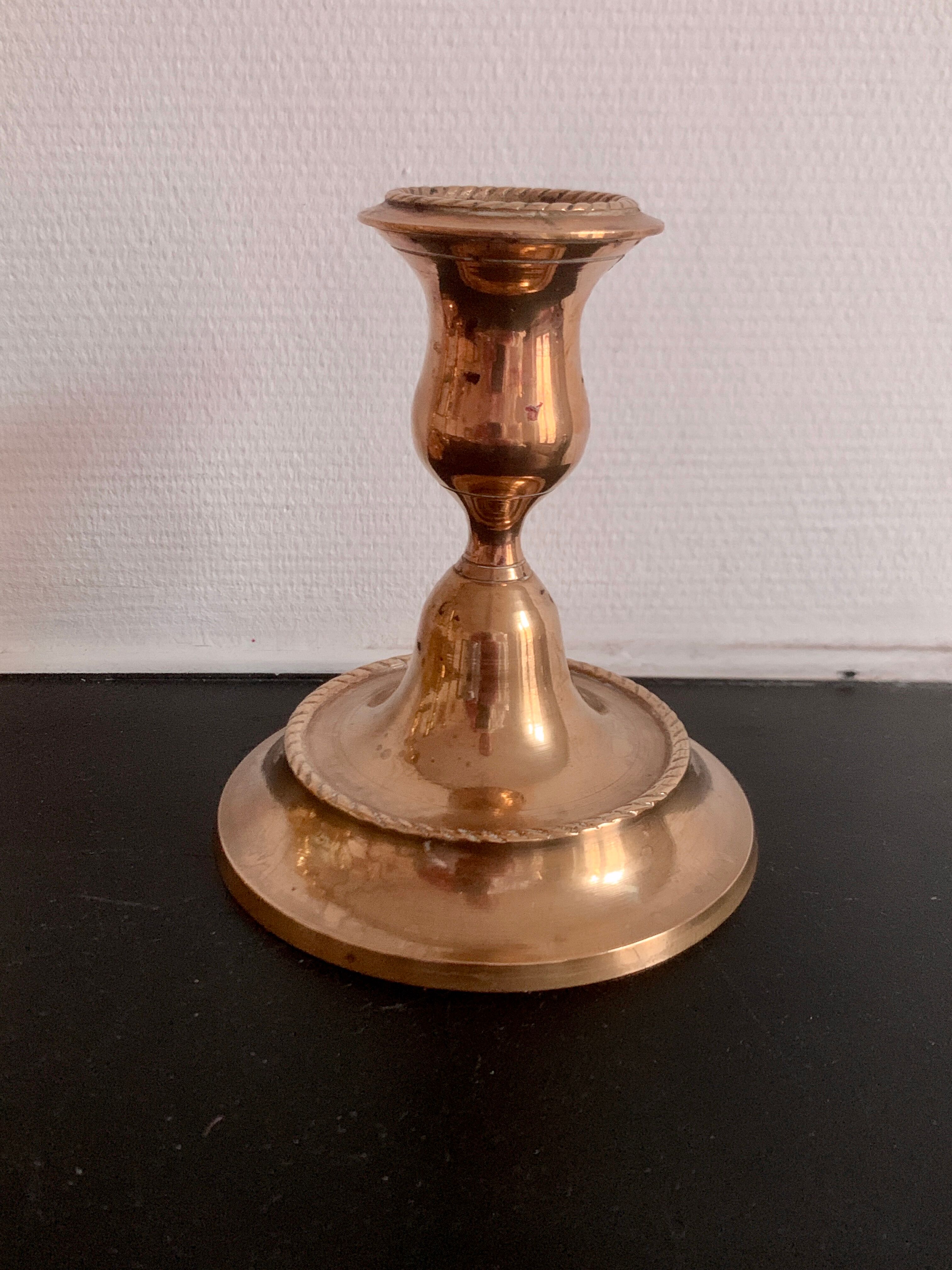Set of 9 vintage brass candlesticks