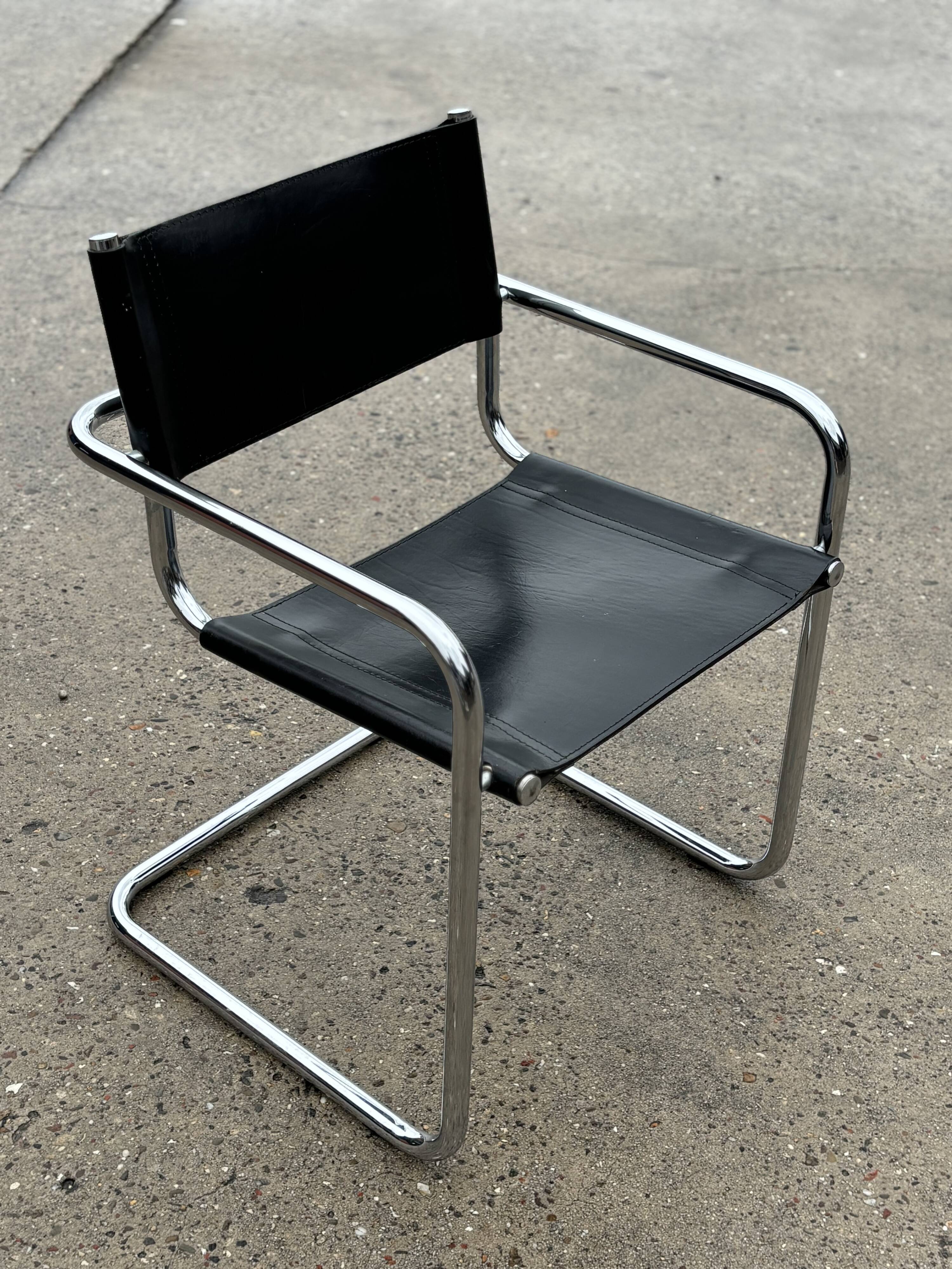 Ensemble vintage de 6 chaises à structure tubulaire Mart Stam design cuir