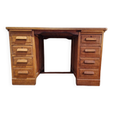 Vintage administration office