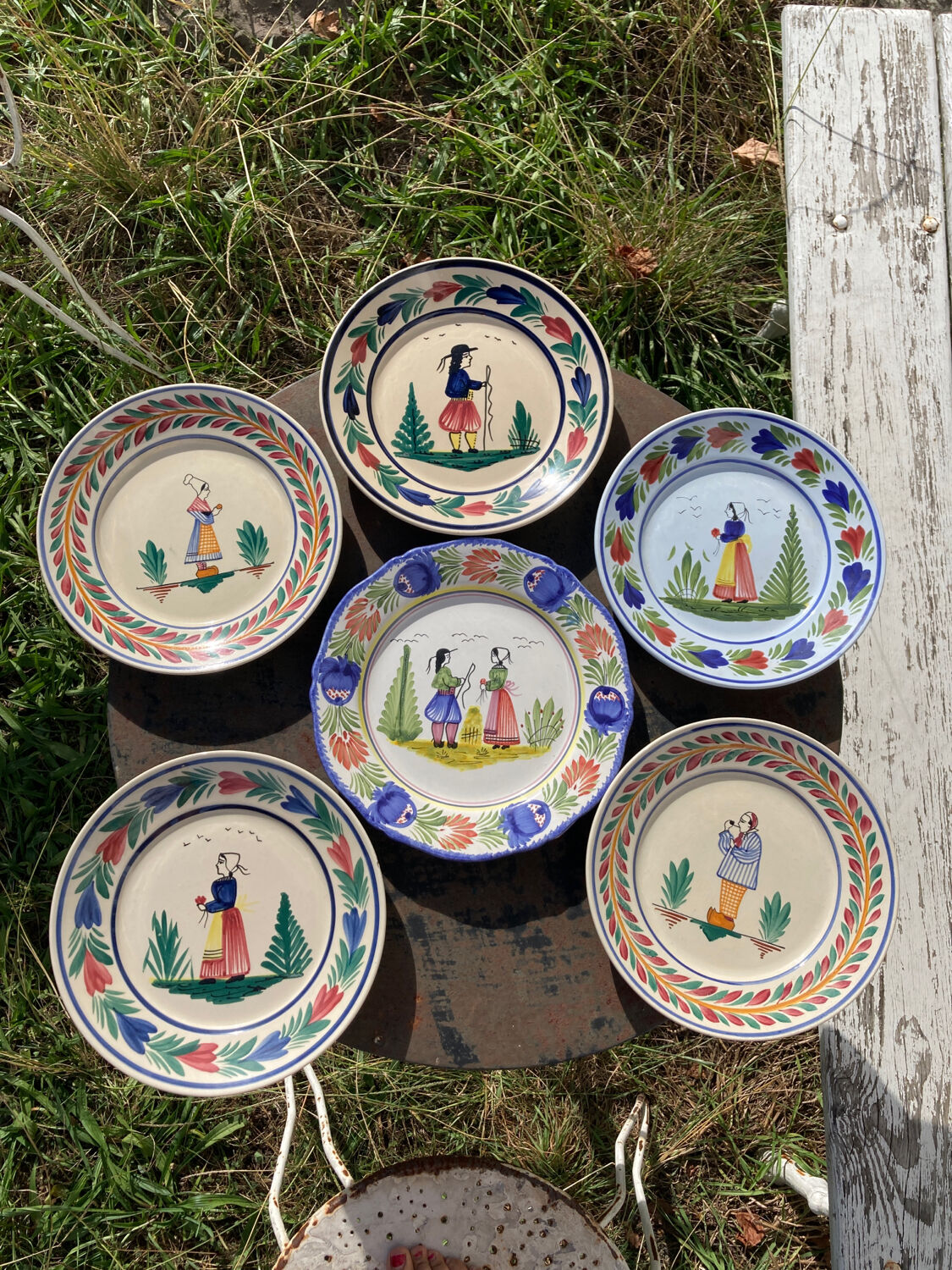 6 Quimper plates with old ceramic characters