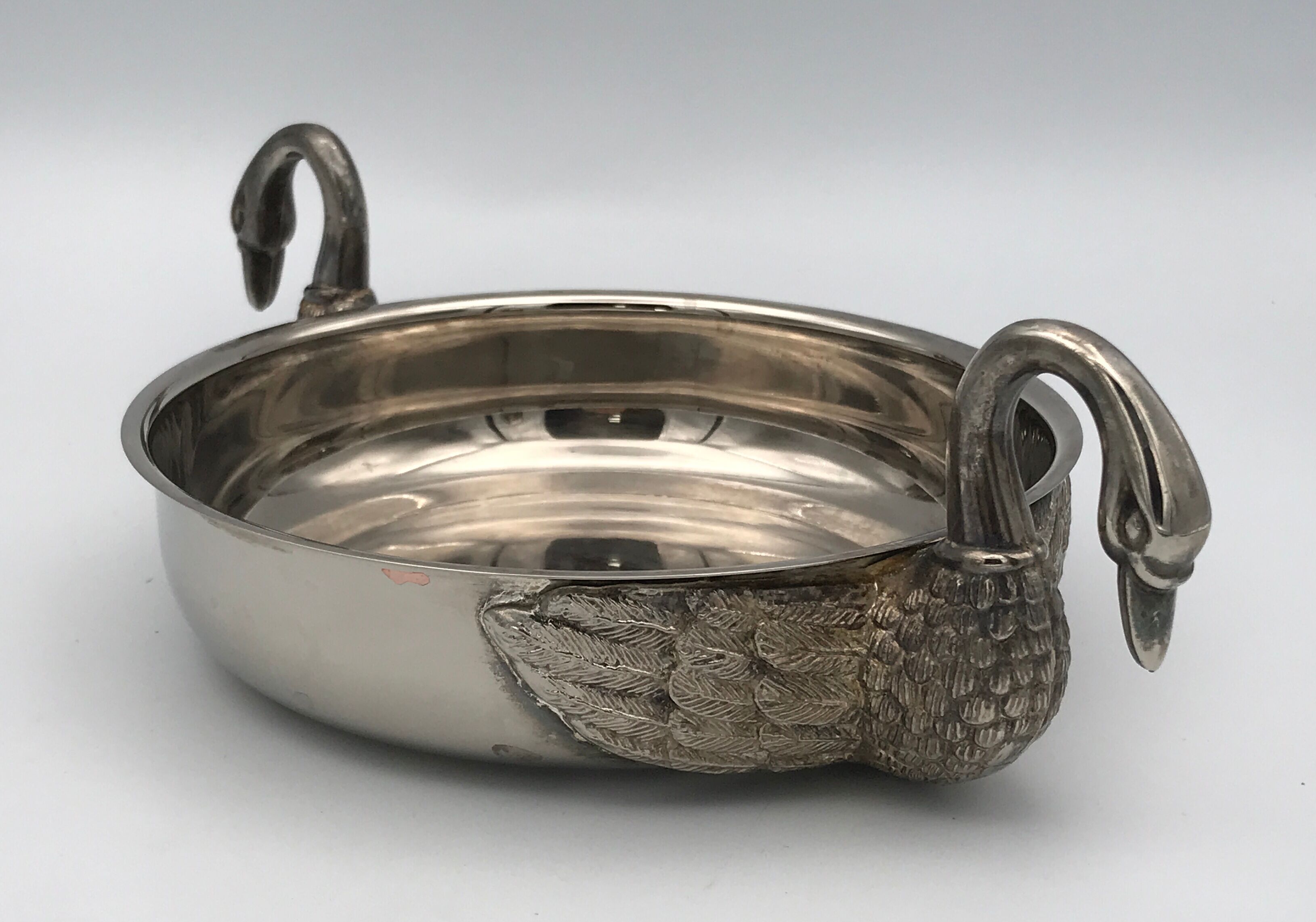 Cut vintage pocket tray in silver metal, swan-shaped handles