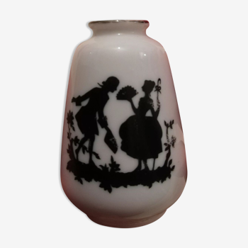 Soliflore porcelaine représentant silhouettes couple 18 ème siècle