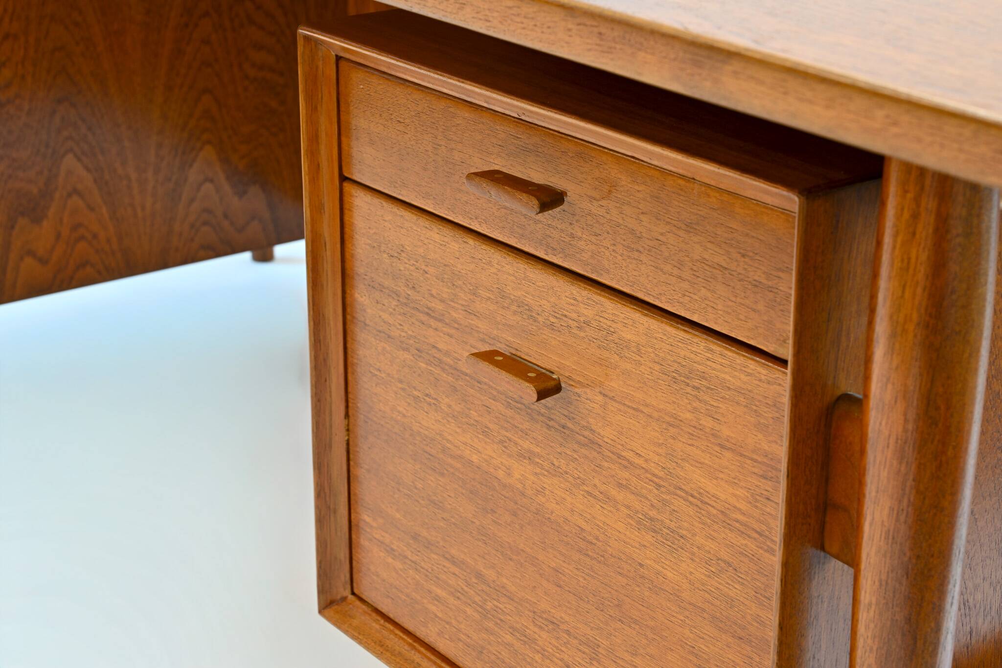 Arne Vodder desk in teak