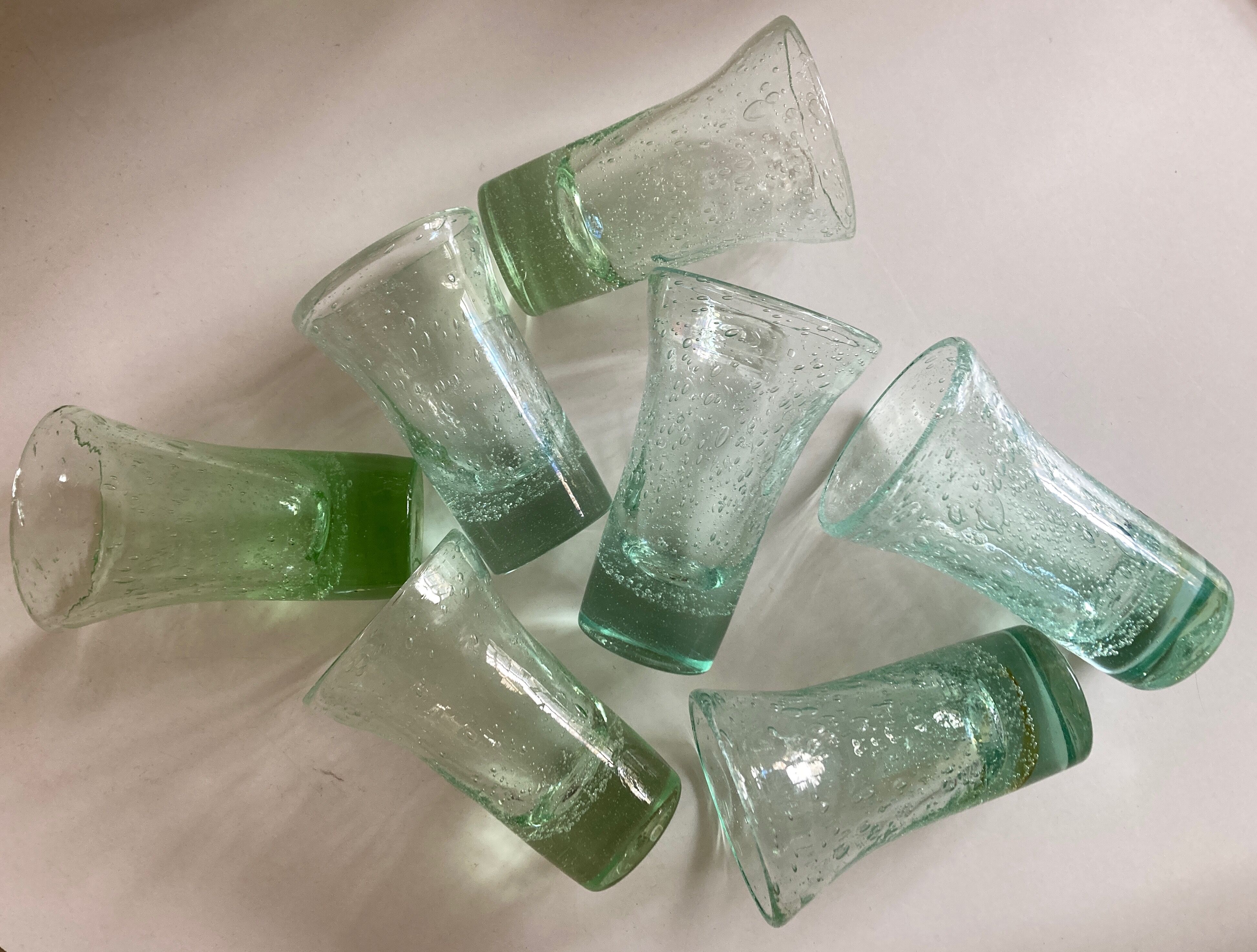 Set of 7 Biot cups in bubbled glass 1970