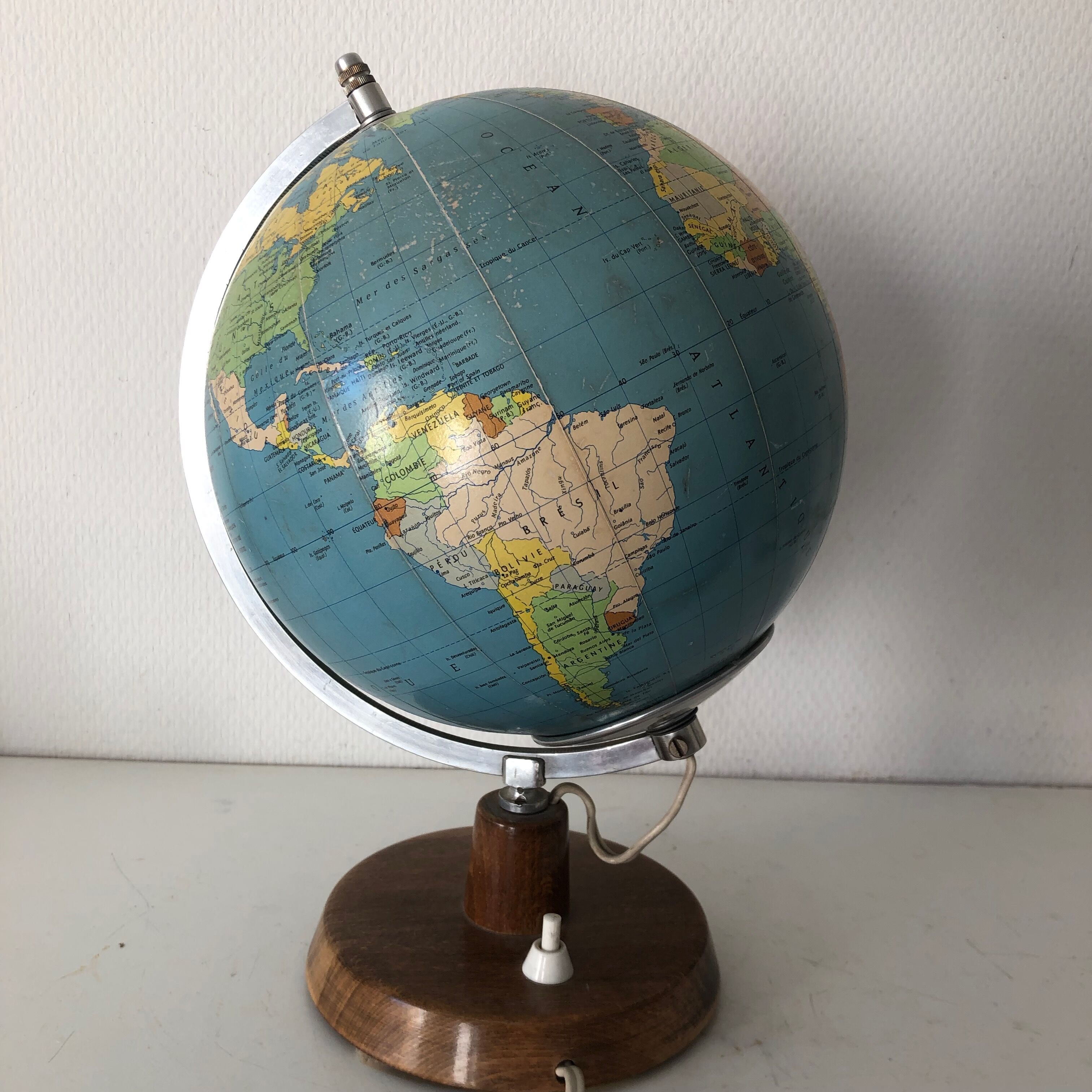 Globe terrestre de Räth ex-RDA vintage 1960 33cm