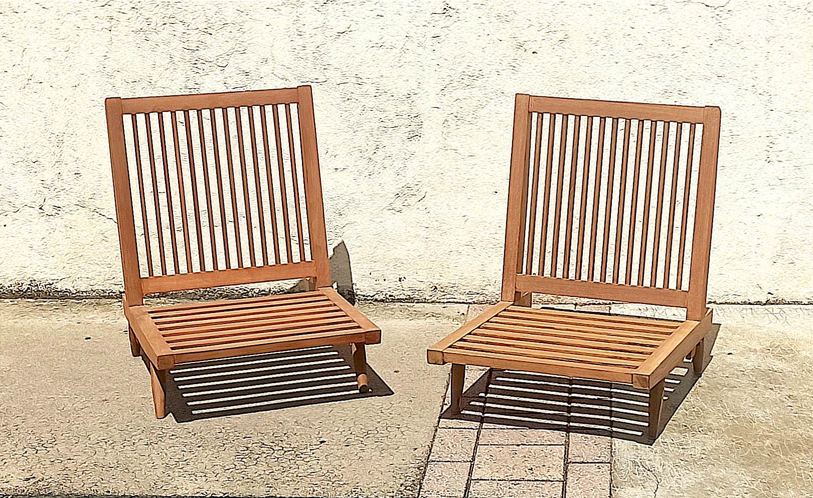 Pair of heaters 60s solid teak two-tone cushions
