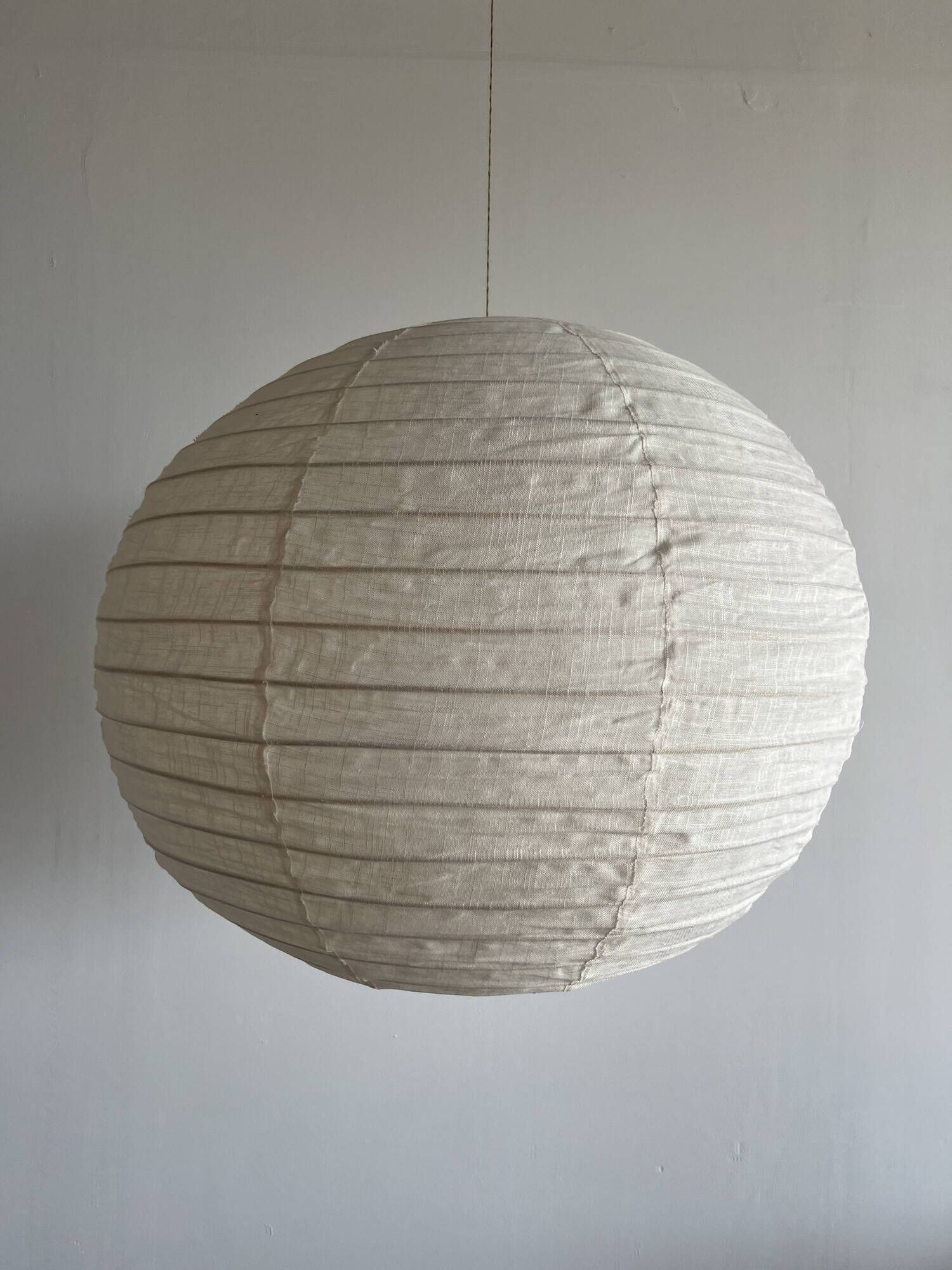 Large round suspension in rattan and natural linen, Japanese style, D:60.