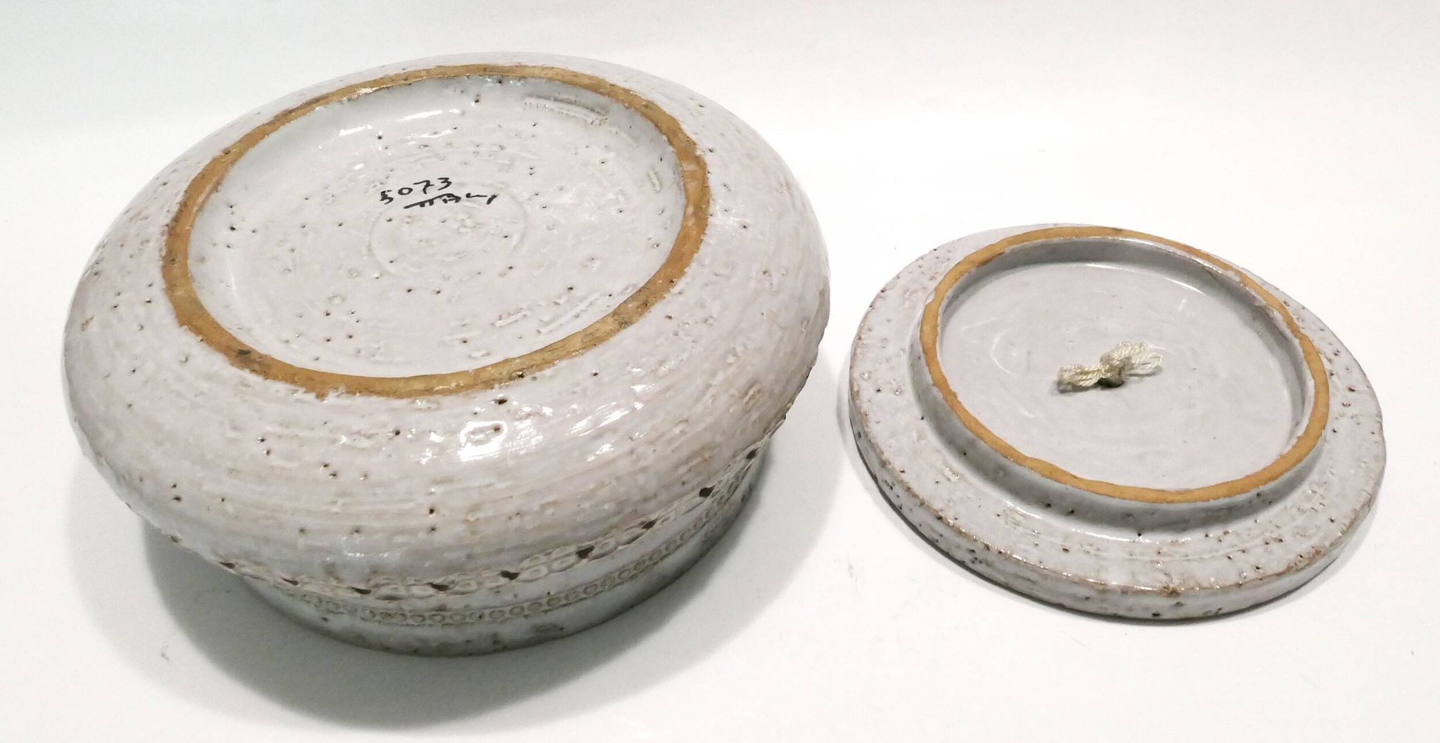Rare boîte ou bonbonnière en céramique par Aldo Londi pour Bitossi 1960.