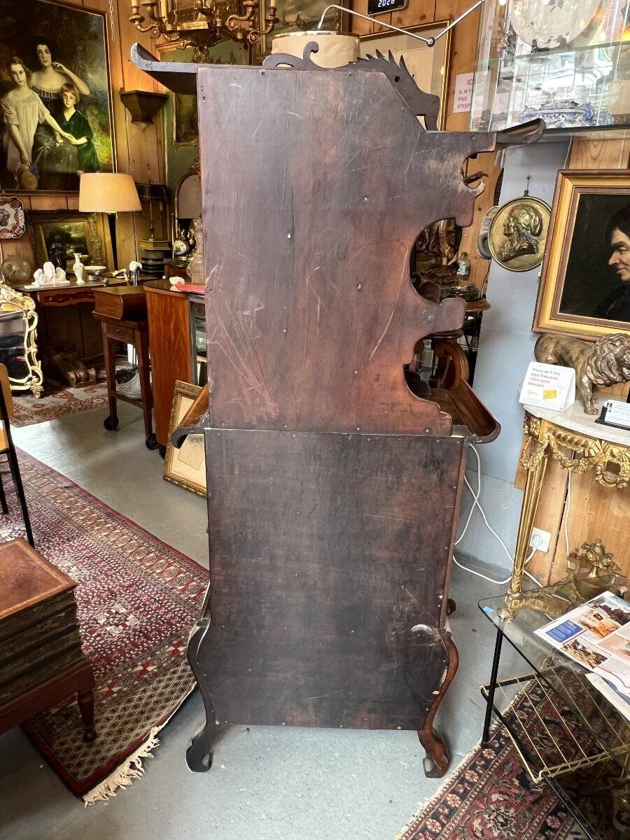 Neo-Renaissance display cabinet attributed to the creative spirit of Gabriel Viardot, circa 1890.