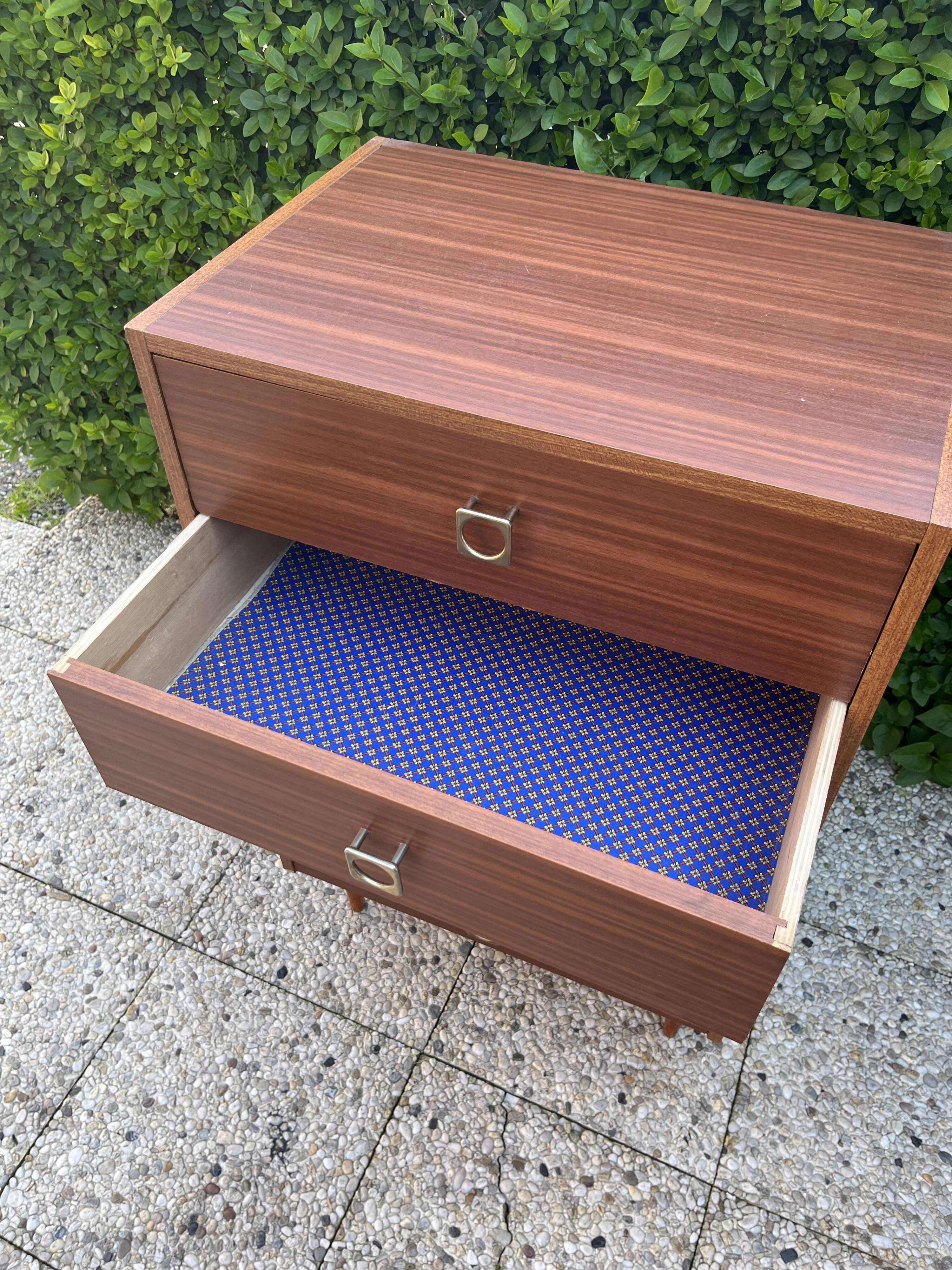 Vintage chest of drawers bobbin feet