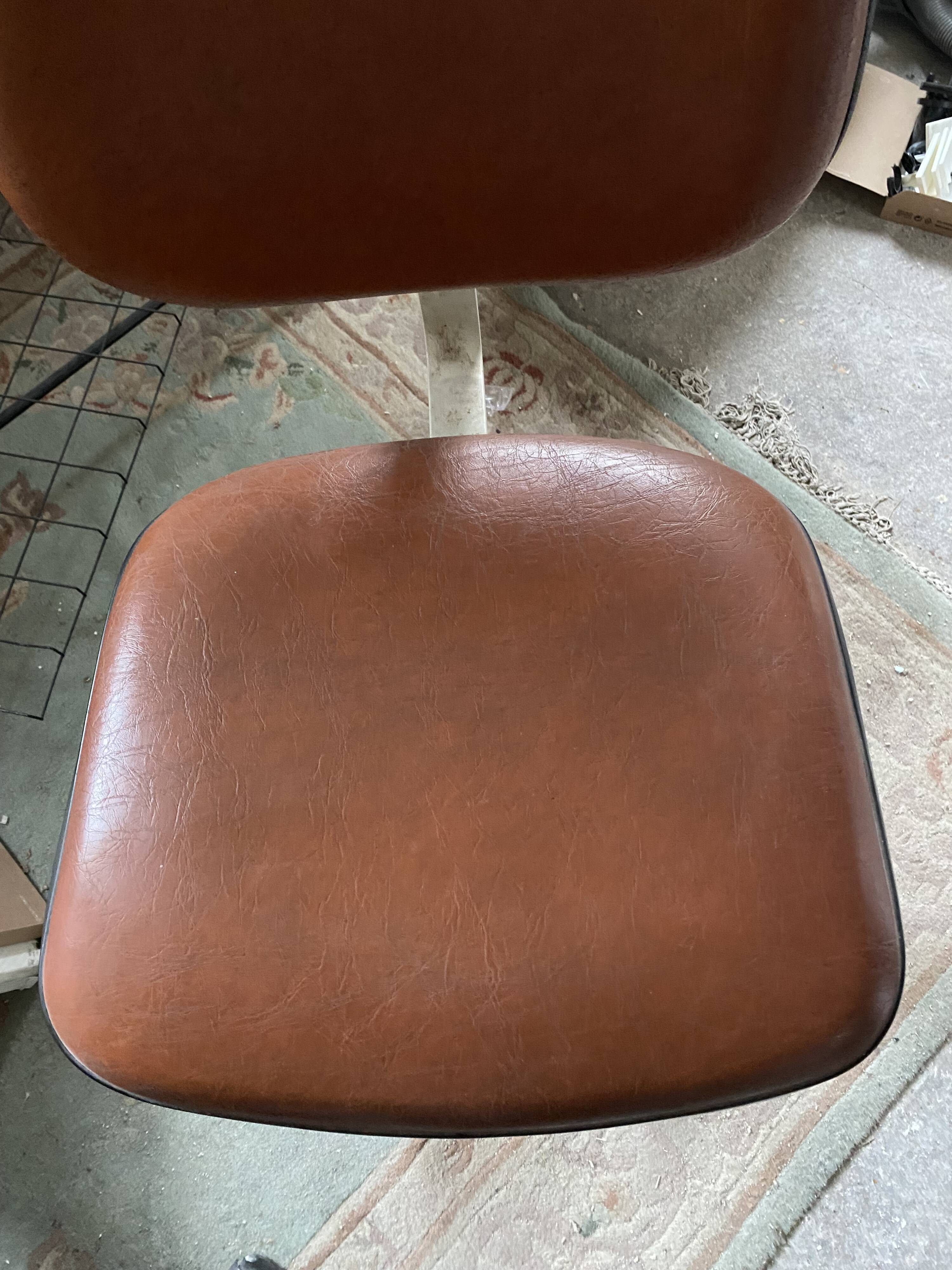 industrial swivel chair