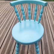 Chaise enfant en bois tourné vintage