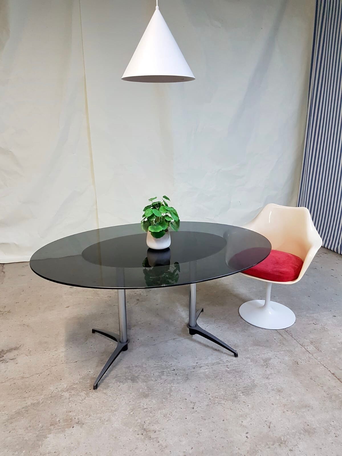Vtg Mid Century 4 - 6 Seat Glass Aluminium Pedestal Dining Table Retro 60s 70s