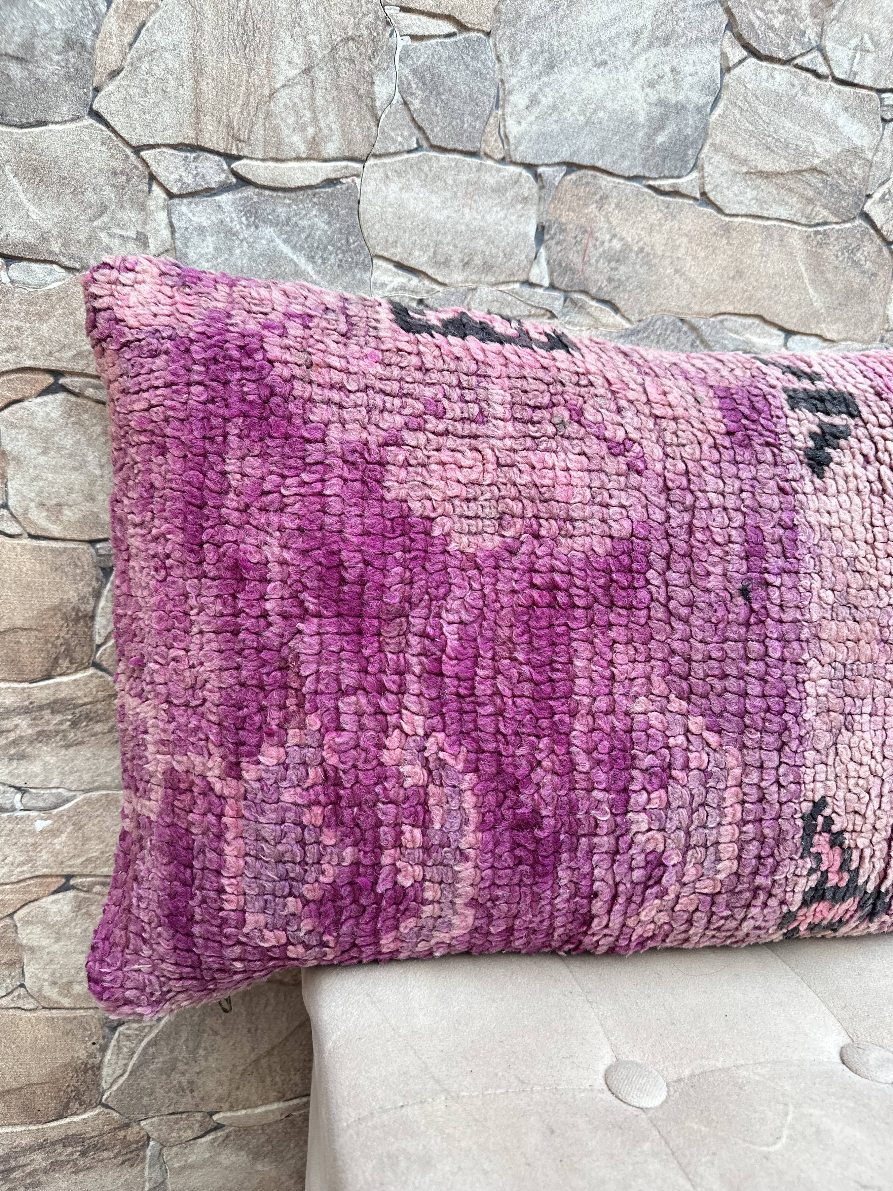 Beautiful vintage Berber Kilim cushion from Morocco