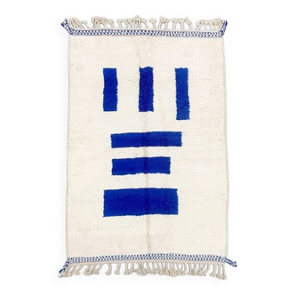 Tapis blanc avec des rectangles bleus 150cmx250cm