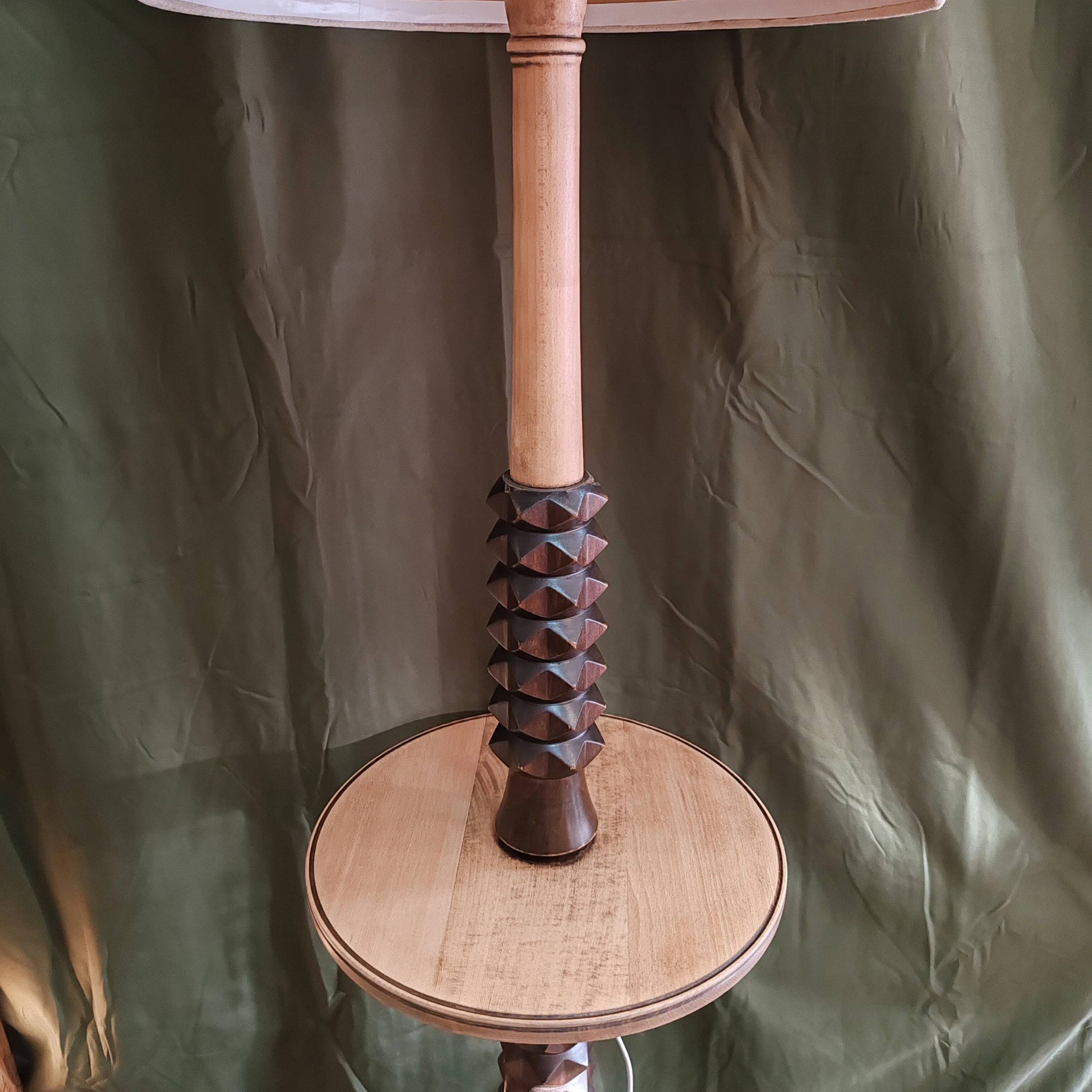 Floor lamp