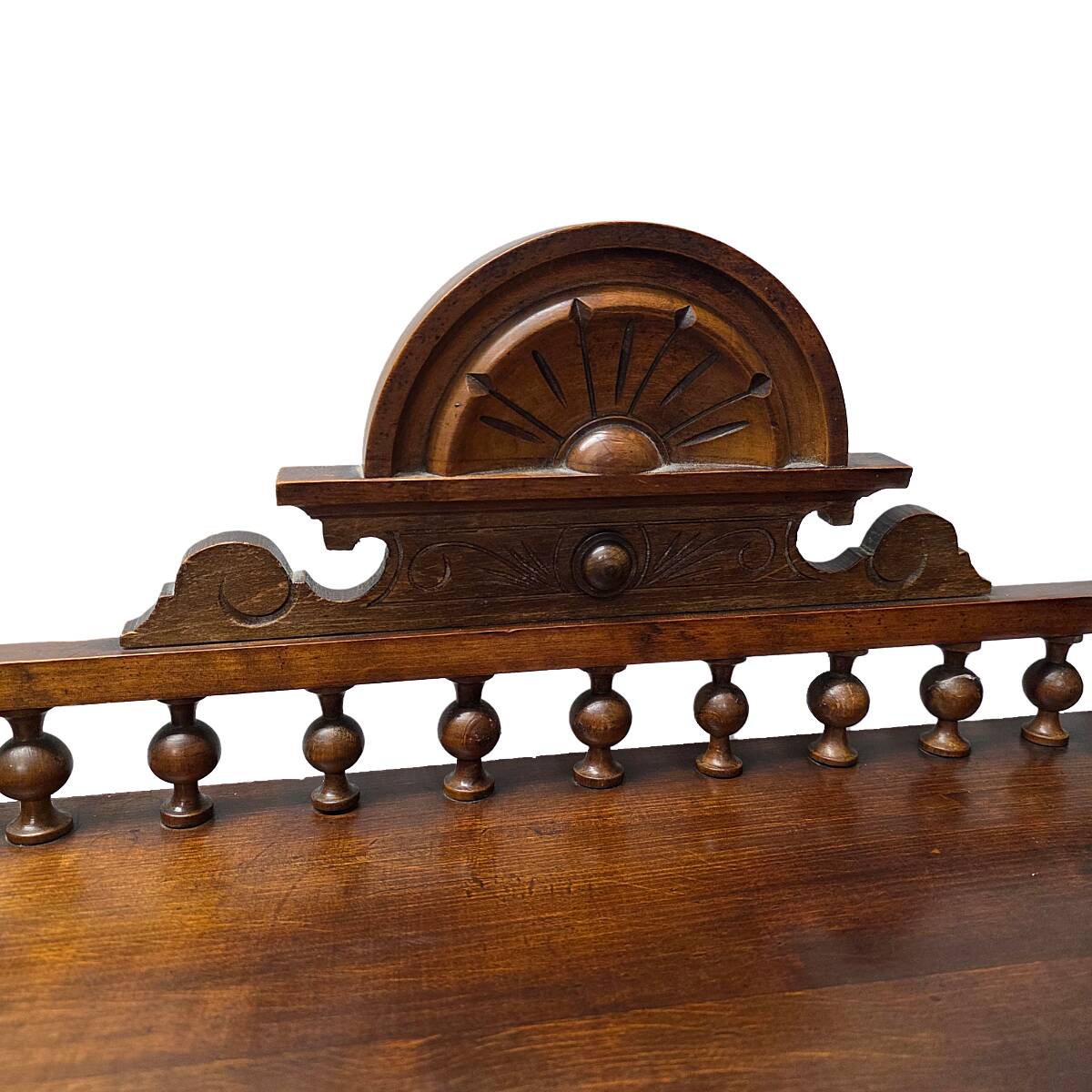 Meubles anciens en noyer à plusieurs niveaux, fin du XIXe siècle