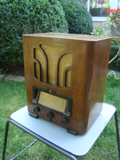 Radio set cabinetry vintage wood