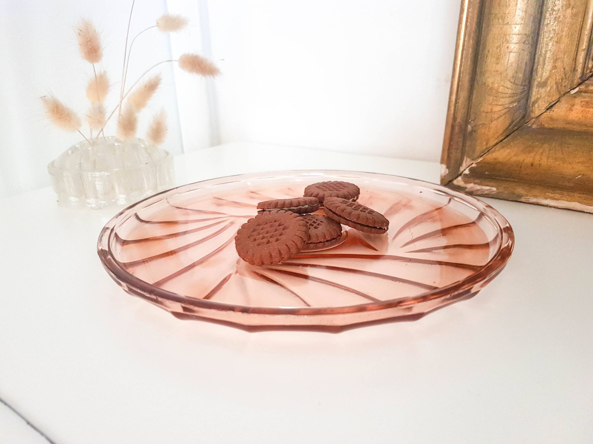 Plat vintage en verre rose style ART DECO 1950