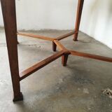 Table en  chêne doré, art nouveau
