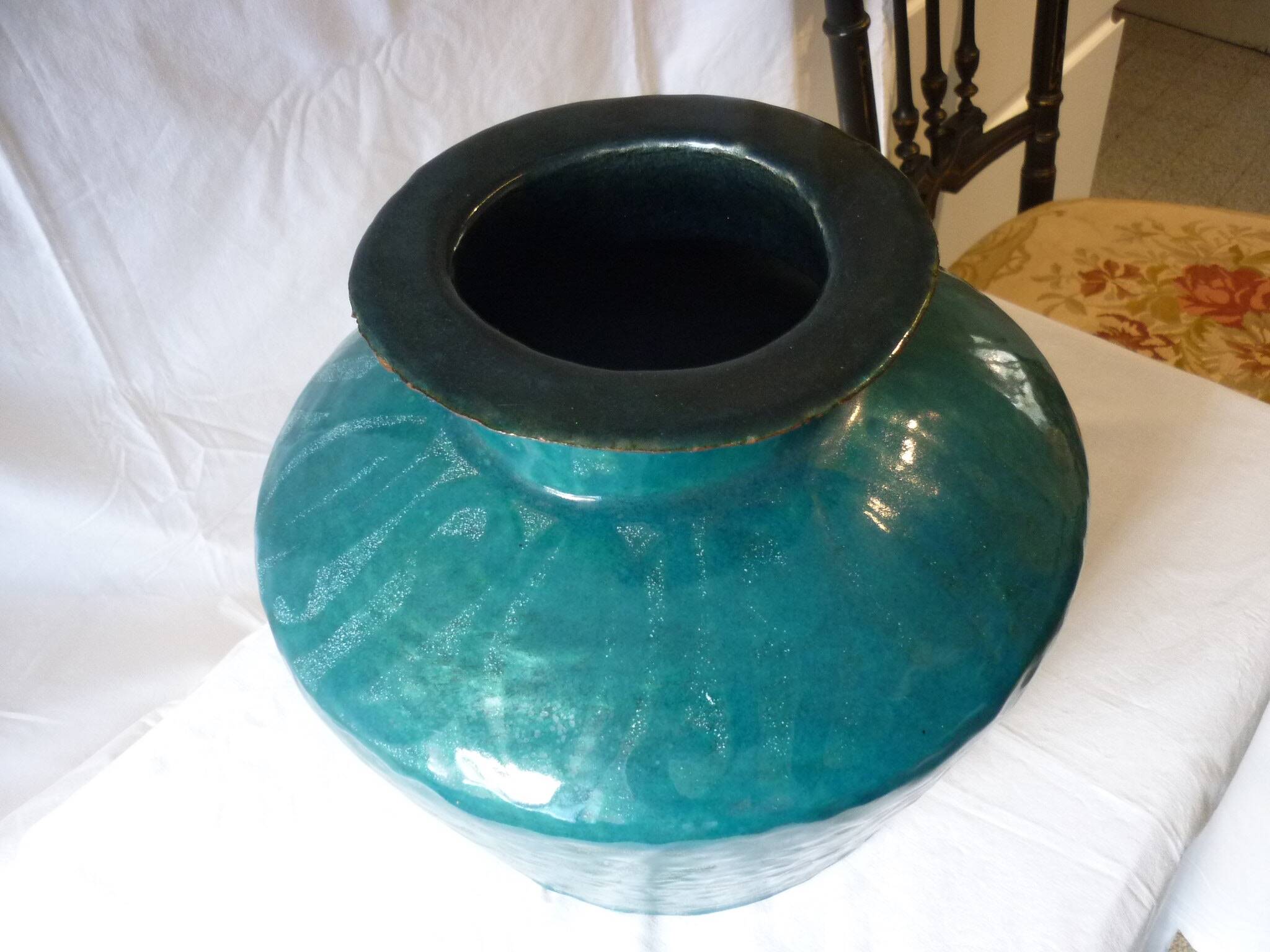 29 cm enamelled copper vase