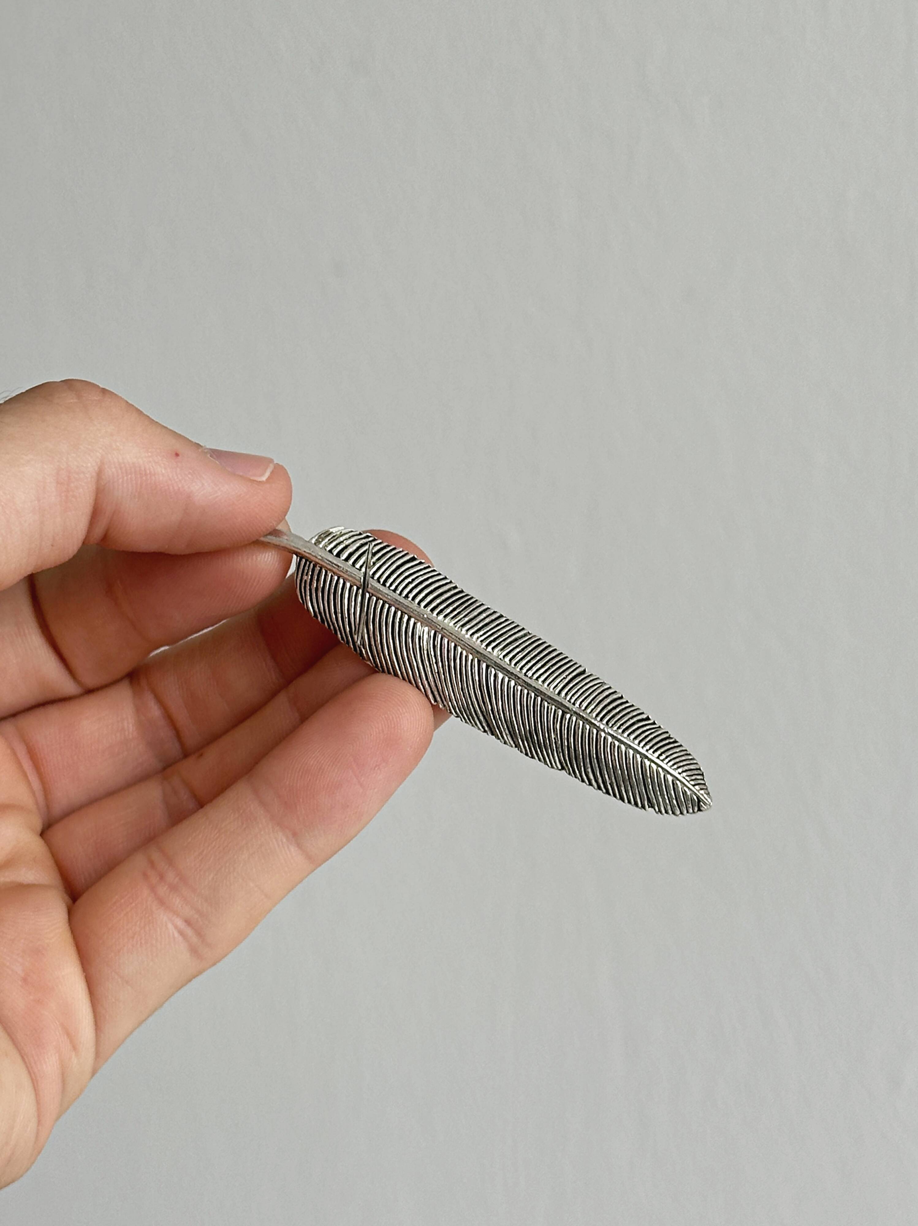 Set of 6 metal knife rests, name holders.