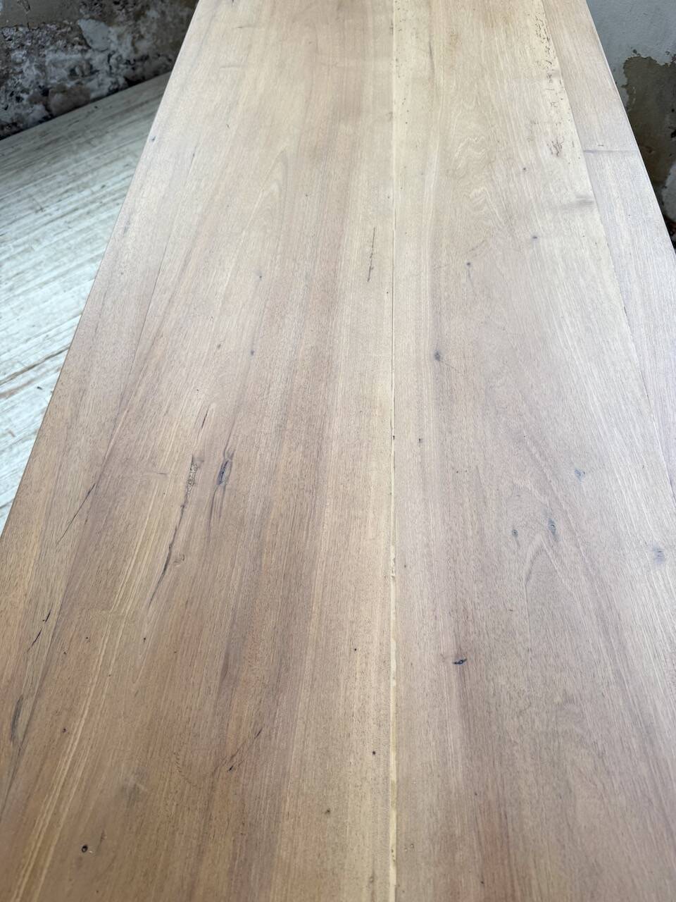 Antique farmhouse or drapery table in walnut, 1900 XL