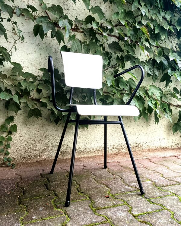 Fauteuil tubulaire par Jacques Hitier