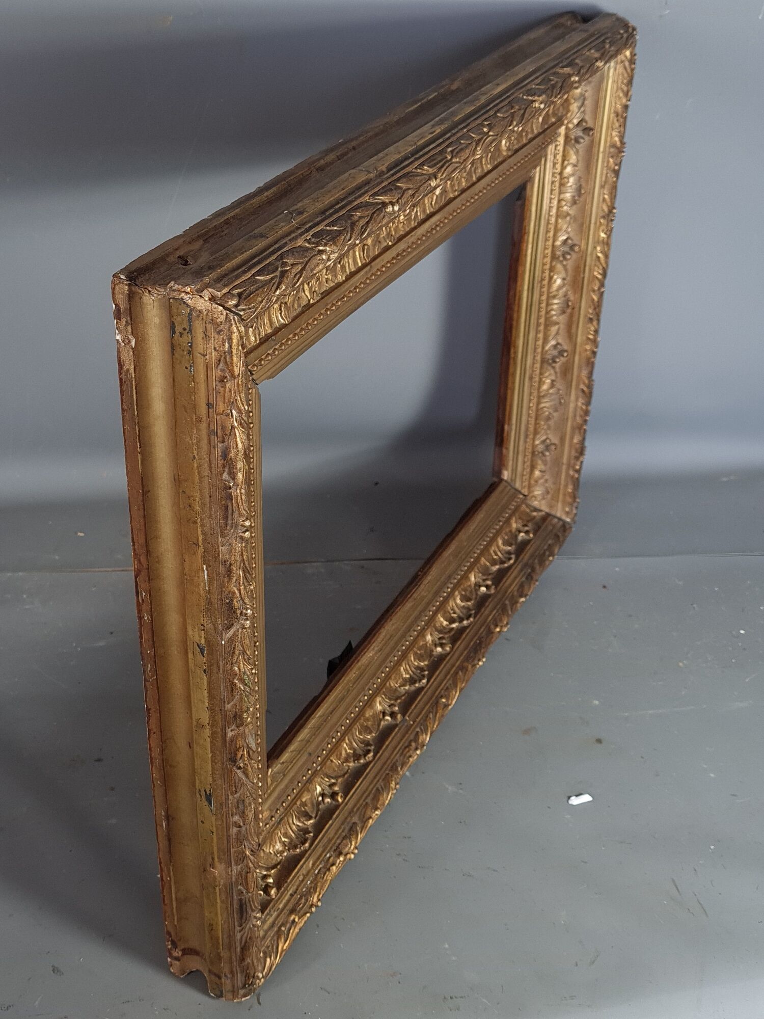 Nineteenth century frame gilded stucco wood 51.5x40 foliage 36.7x25.5 cm SB