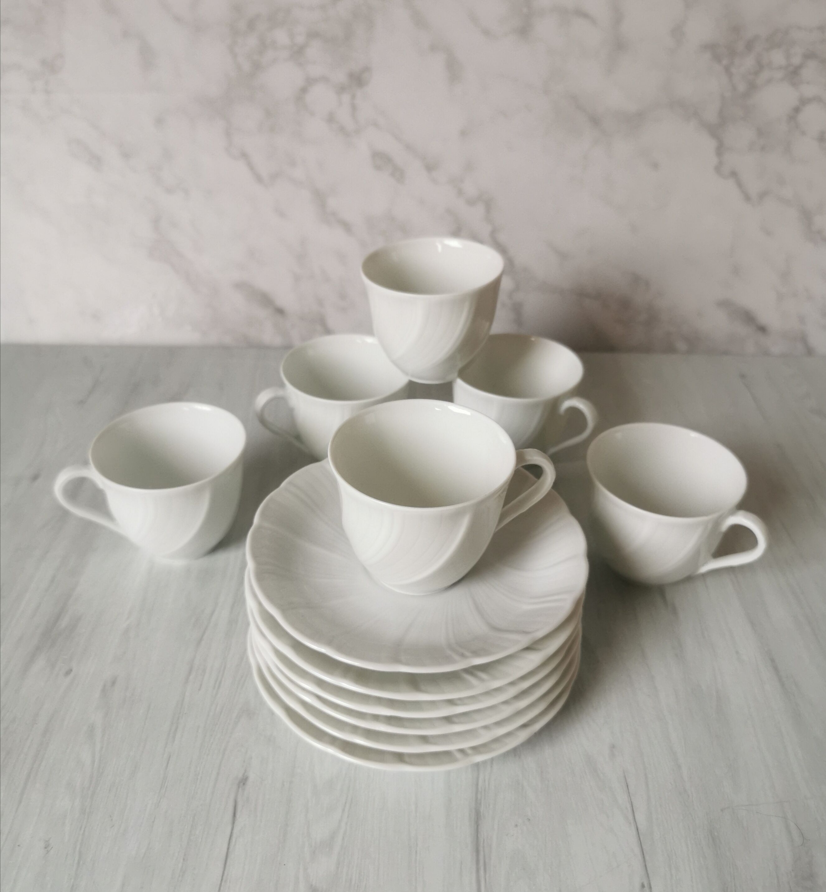Porcelain cups and saucers Limoges Bernardaud